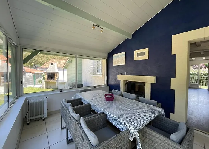 Вилла Spacieuse Avec Piscine Pour 8 Pers A - Fr-1-379-133 *