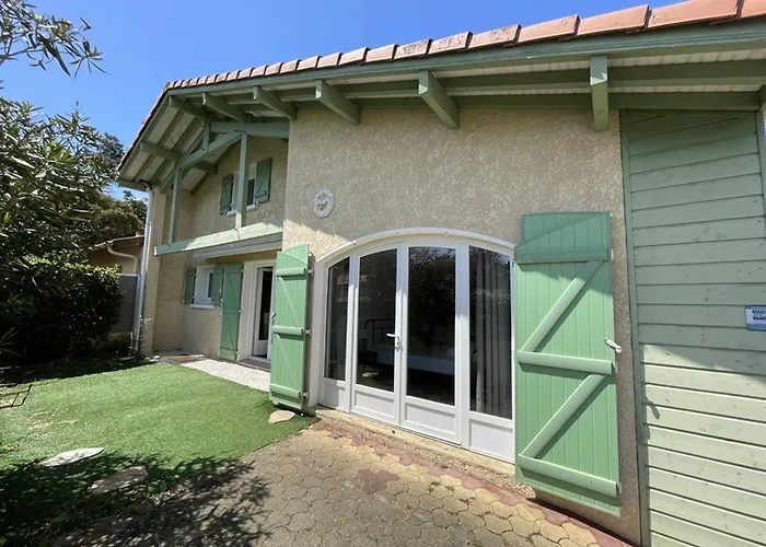 Вилла Spacieuse Avec Piscine Pour 8 Pers A - Fr-1-379-133 *